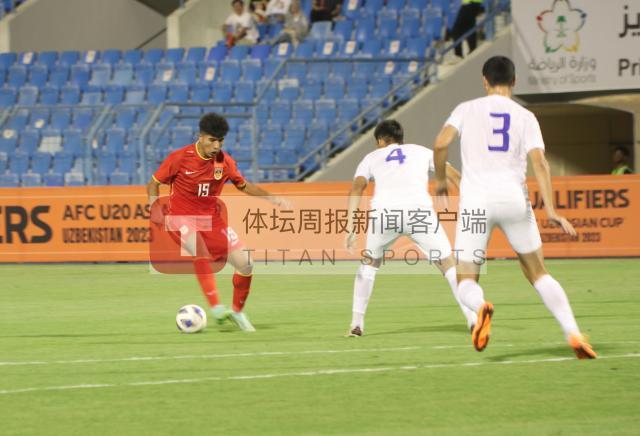 BOB半岛体育-腼腆小伙阿卜杜拉：为国青进球很爽 全力拿下沙特
